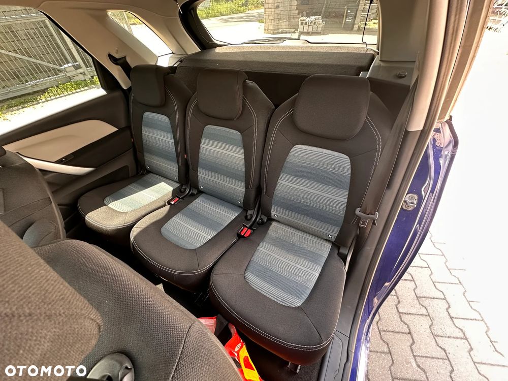 Citroën C4 Picasso 1.2 PureTech MoreLife S&S EAT6 - 11
