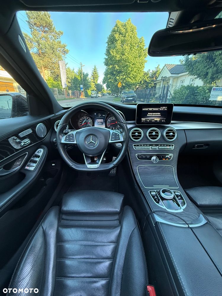 Mercedes-Benz Klasa C AMG 43 4-Matic - 13