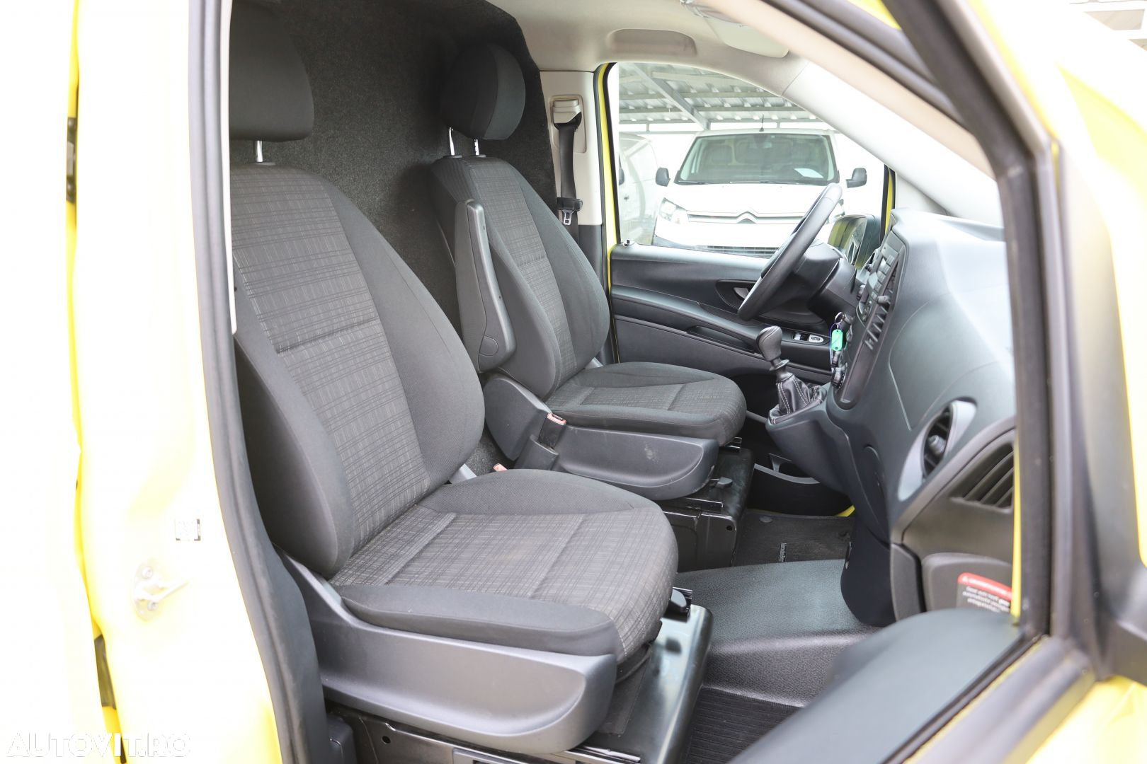 Mercedes-Benz Vito - 14
