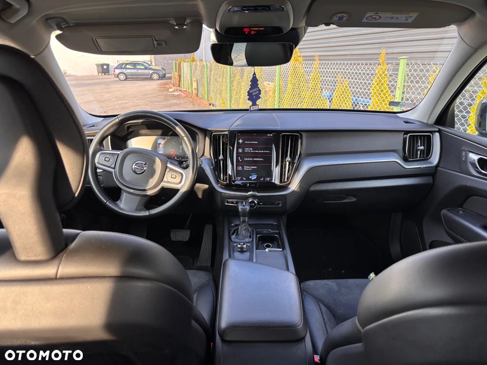 Volvo XC 60 D4 AWD Momentum - 16