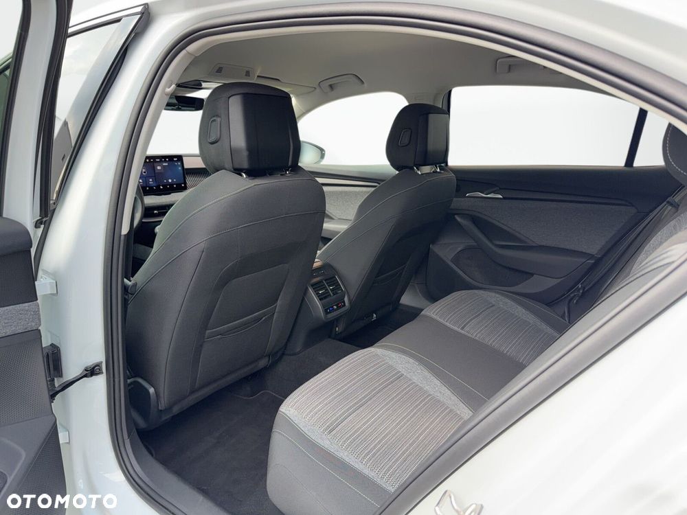 Skoda Superb 2.0 TDI SCR 4x4 Selection DSG - 34