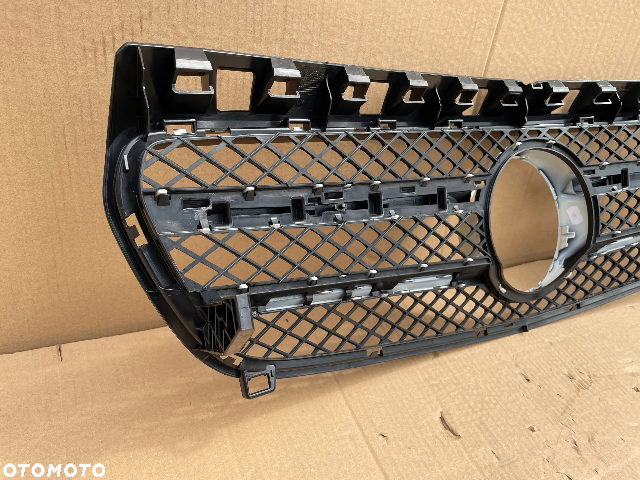 MERCEDES A KLASA W176 176 BIAŁY GRILL ATRAPA ZDERZAKA PRZEDNIEGO ORYGINALNA BIAŁY A1768880260 - 6