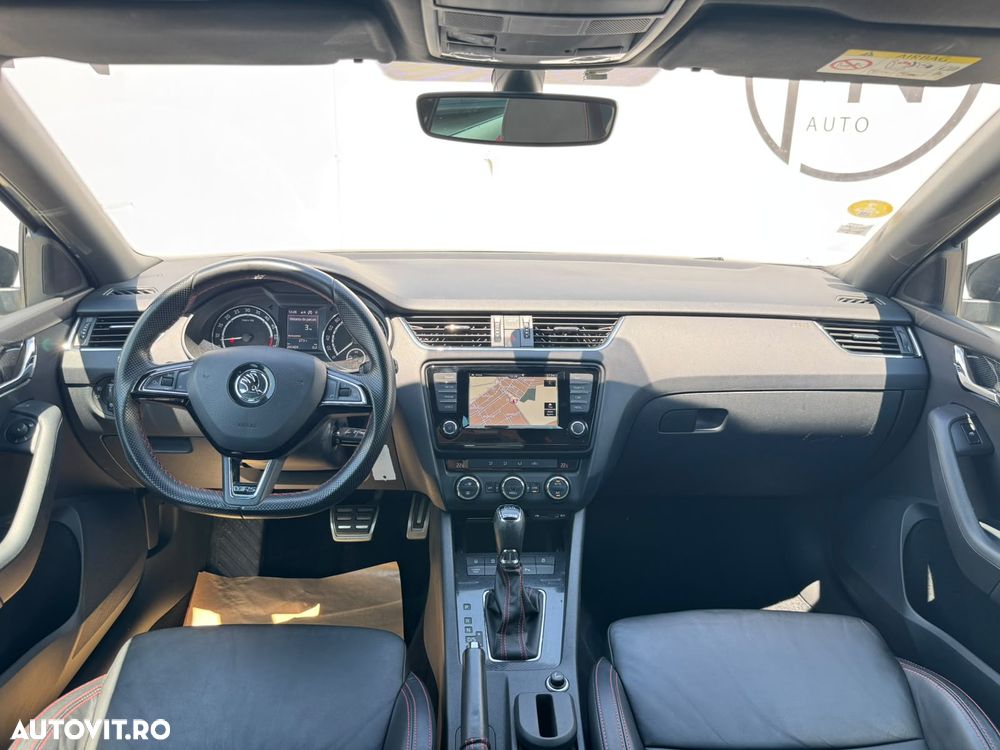 Skoda Octavia 2.0 TDI RS DSG - 8