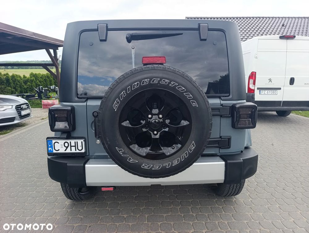 Jeep Wrangler 3.6 Unlim Sahara - 8