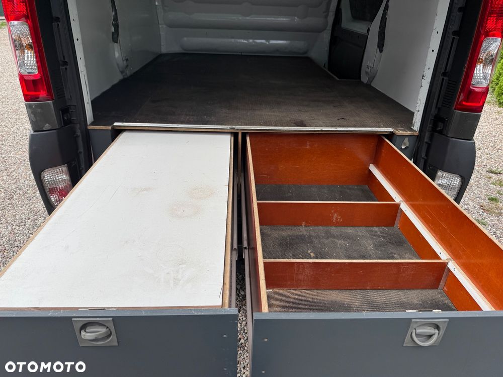 Opel Vivaro - 16