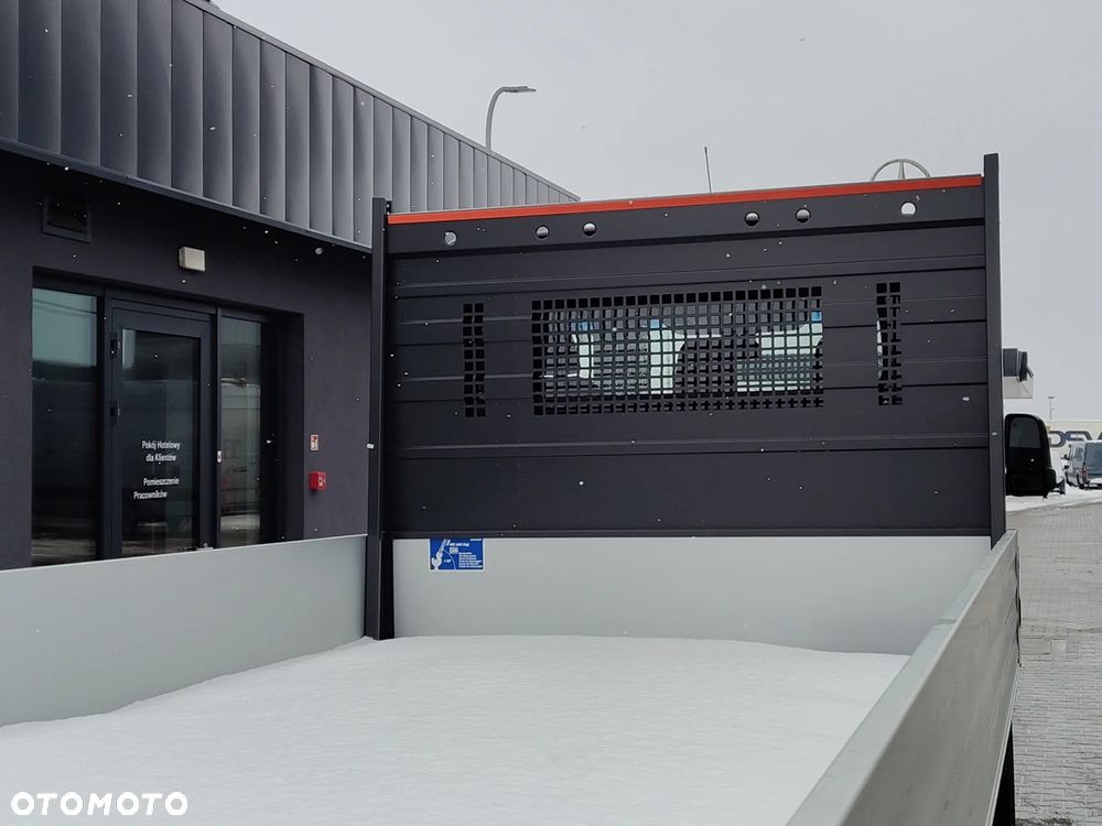 Mercedes-Benz Sprinter - 7