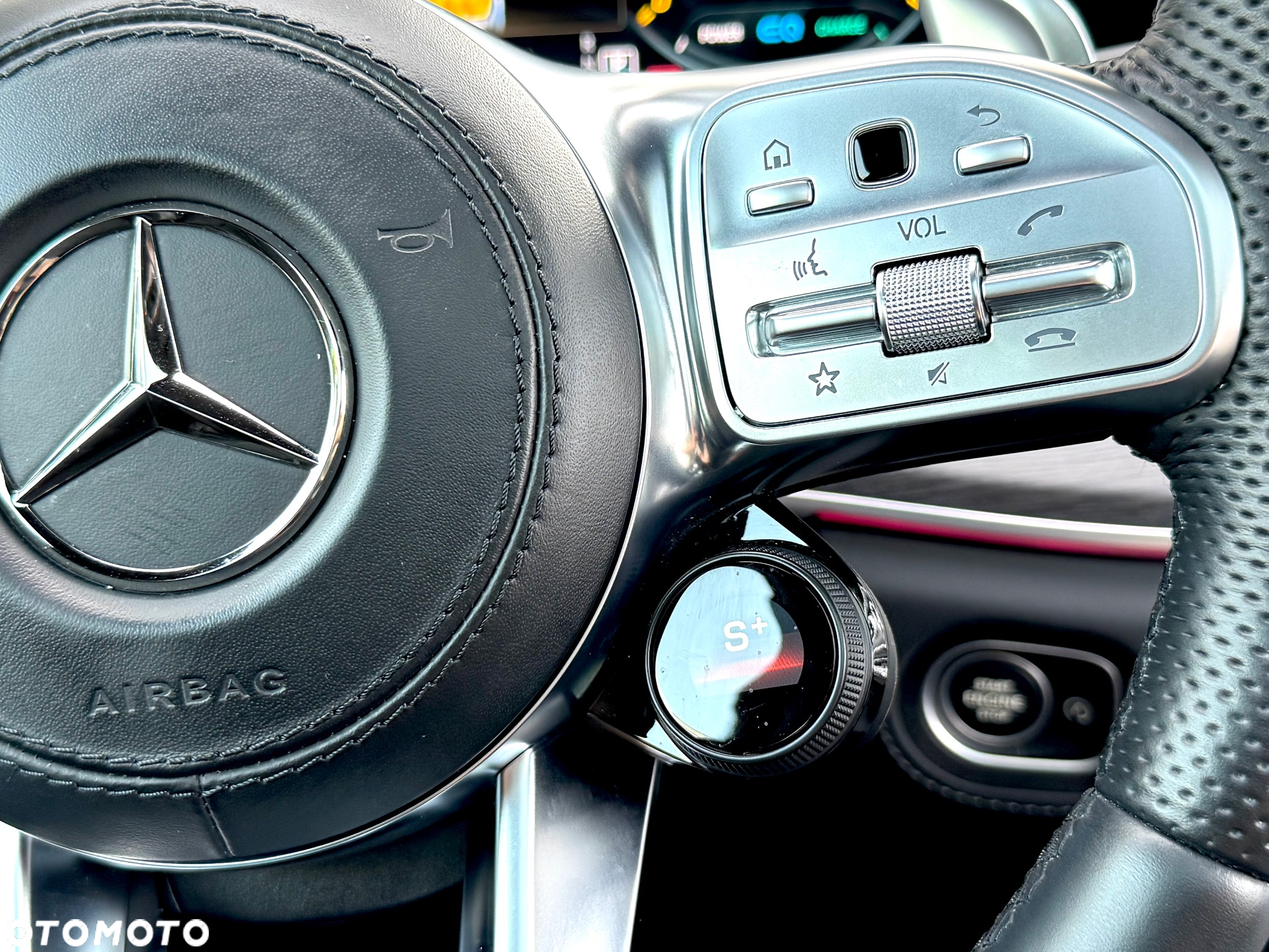 Mercedes-Benz GLE - 38