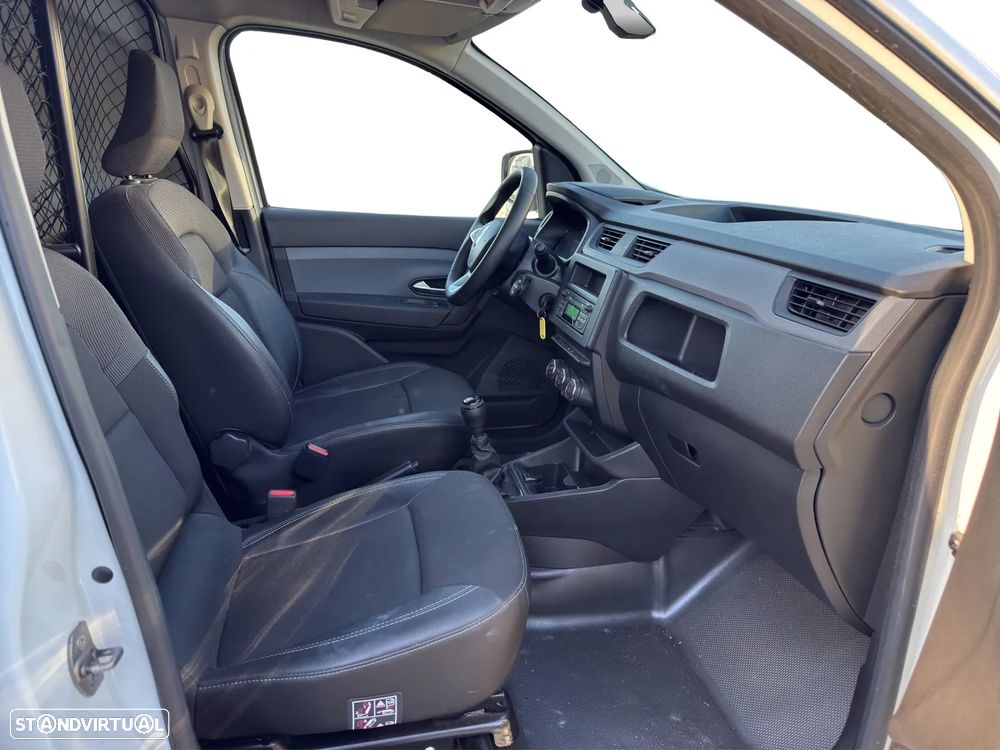 Renault Express - 12