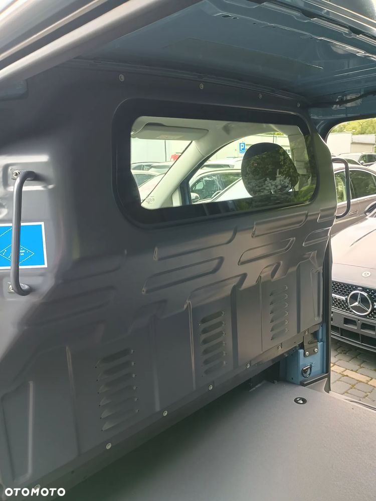 Mercedes-Benz Vito - 11