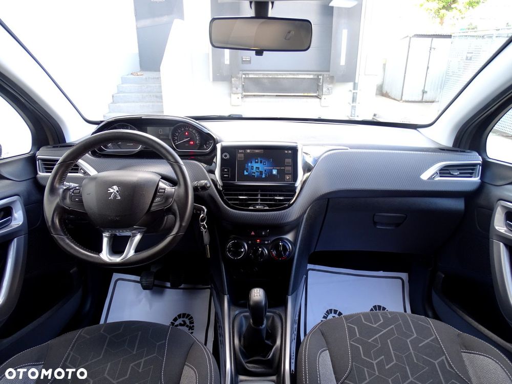 Peugeot 2008 1.6 BlueHDi Style - 15