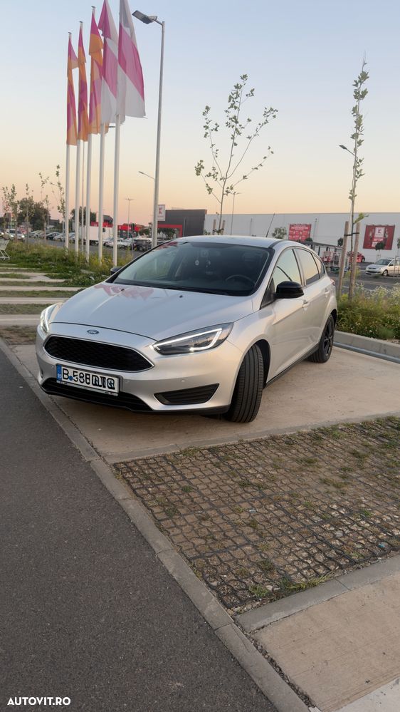 Ford Focus 1.0 EcoBoost Trend Edition - 3