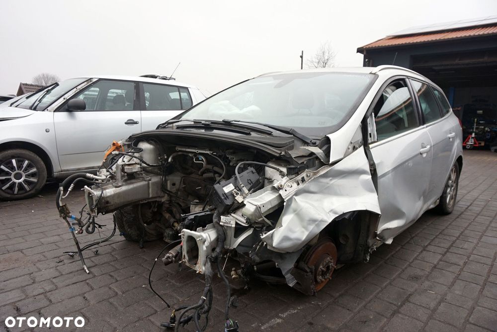 FORD FOCUS III MK3 LIFT KOMBI 2015 0F OF 1.6 TDCI T1DA T1DB 115KM B6 SREBRNY MOONDUST na części - 1