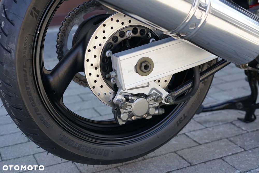 Yamaha FZS - 8