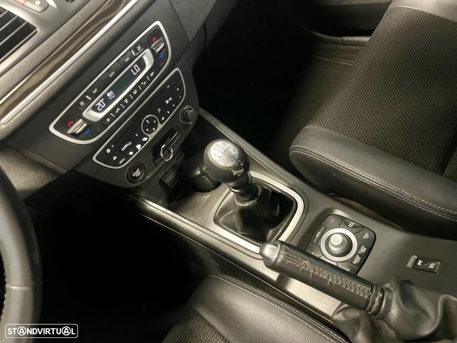 Renault Mégane Sport Tourer 1.5 dCi Dynamique SS - 9