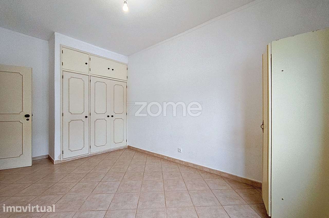 Apartamento T4 renovado, em Braciais, Patacão, Faro - Grande imagem: 5/47