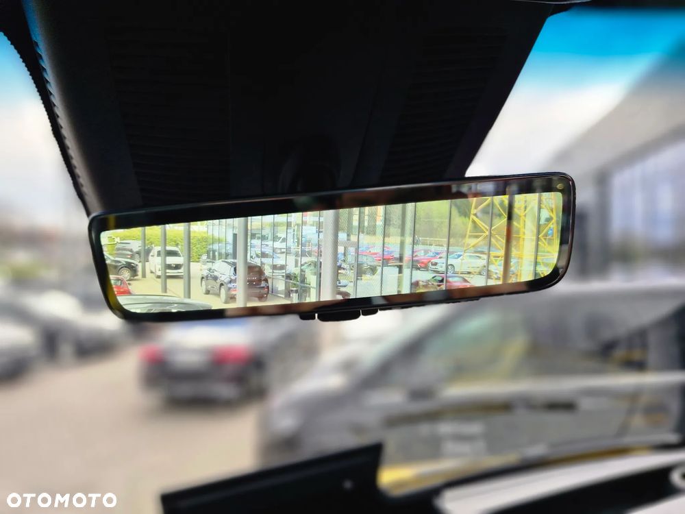 Mercedes-Benz Sprinter - 25