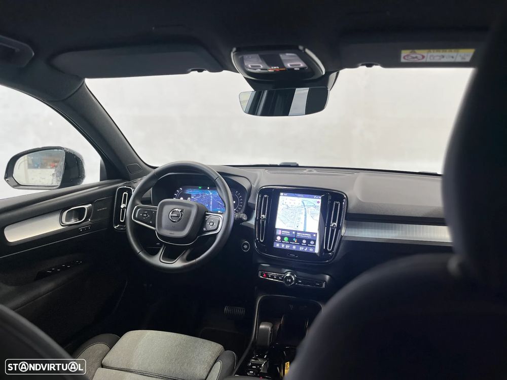 Volvo XC 40 2.0 B3 Black Edition - 20