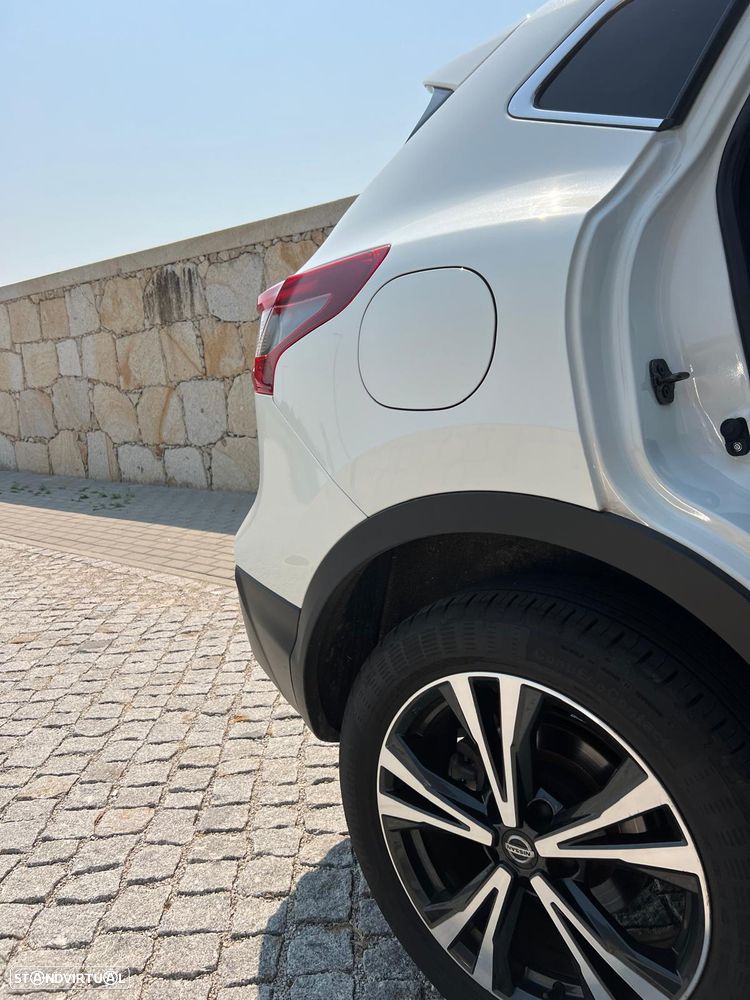 Nissan Qashqai 1.5 dCi N-Connecta DCT - 16