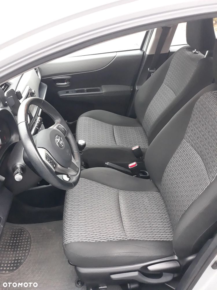 Toyota Yaris 1.33 Premium - 11