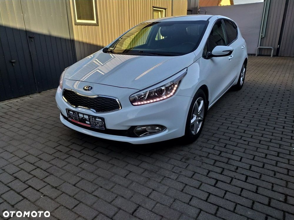 Kia Ceed 1.6 GDI L Business Line DCT - 2