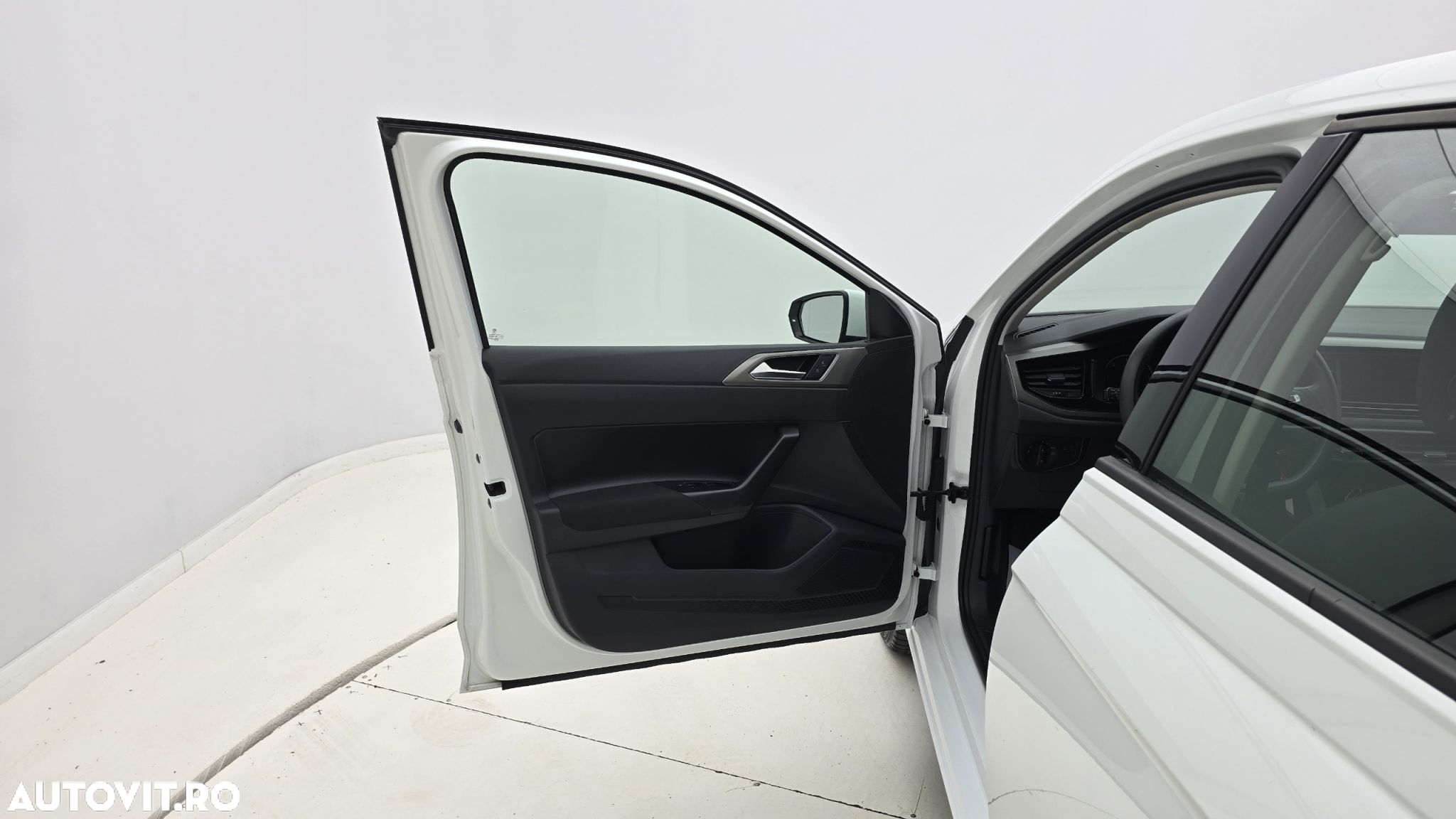 Volkswagen Polo 1.6 TDI Comfortline - 10