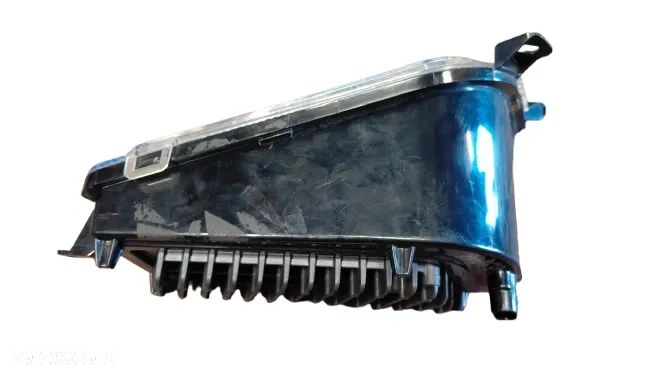 Przednia prawa lampa Polaris RZR 1000 Turbo - 5863000 - 2