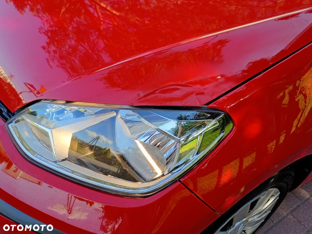 Volkswagen up! 1.0 Beats - 27