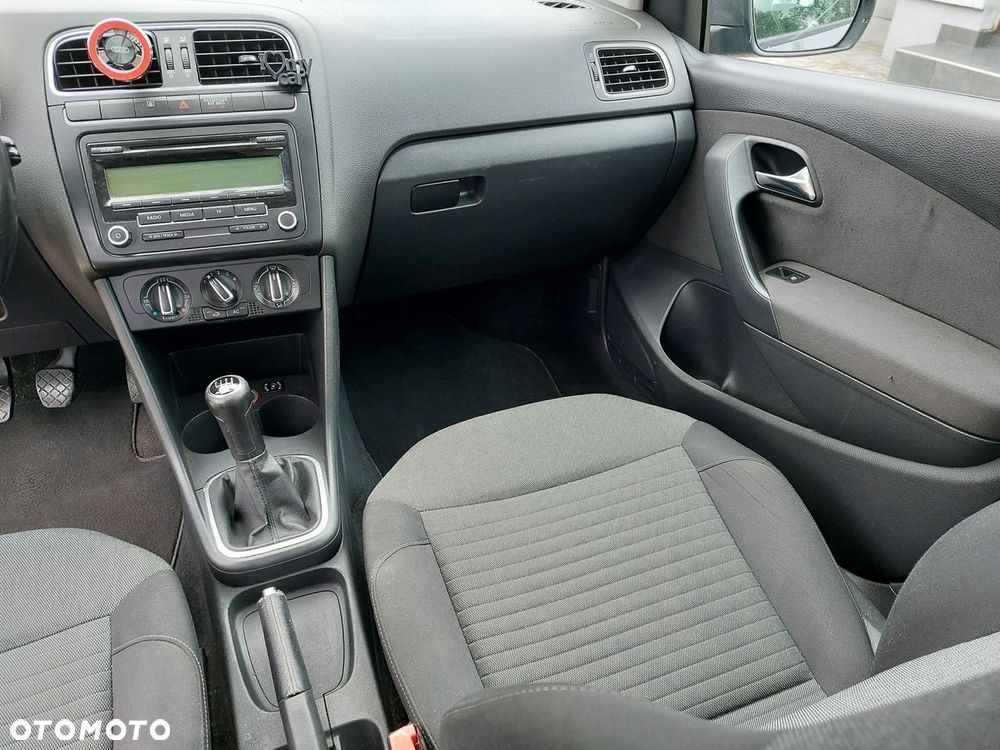 Volkswagen Polo - 12