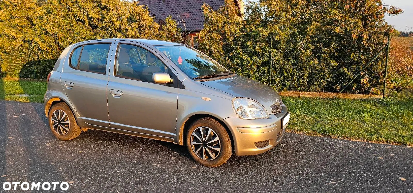 Toyota Yaris - 8