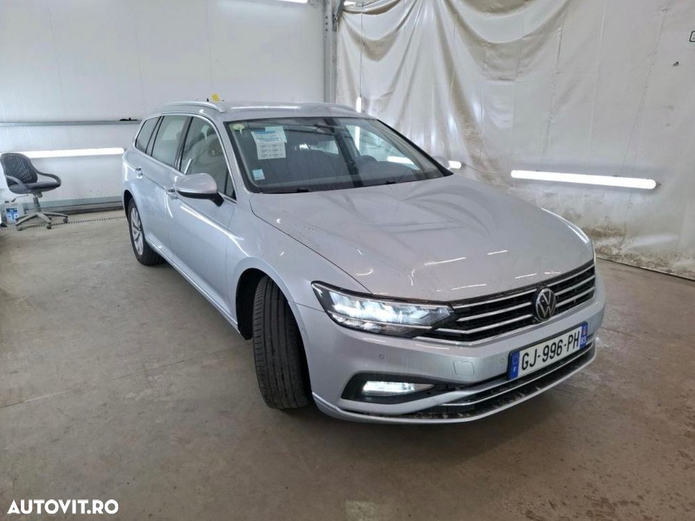 Volkswagen Passat - 2