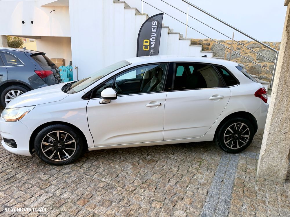 Citroën C4 e-HDi 110 EGS6 Stop/Start System Exclusive - 23