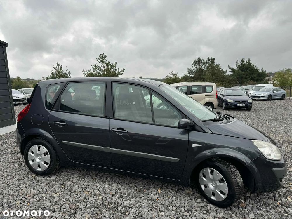 Renault Scenic 1.6 16V Emotion Plus - 4