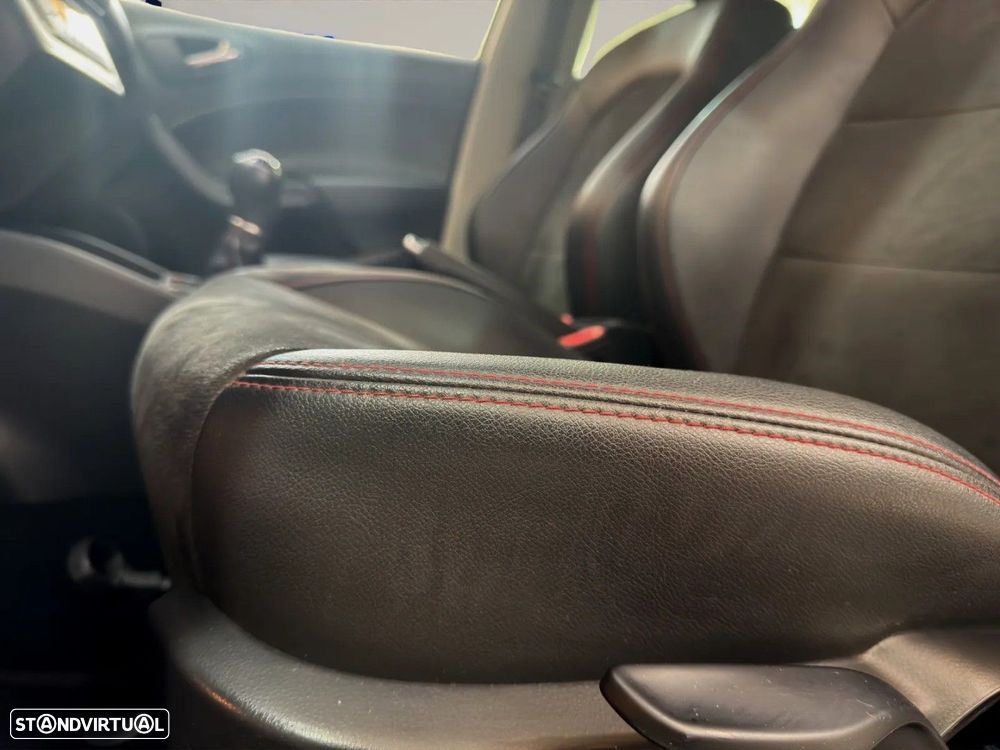 SEAT Ibiza 1.6 TDI FR - 15