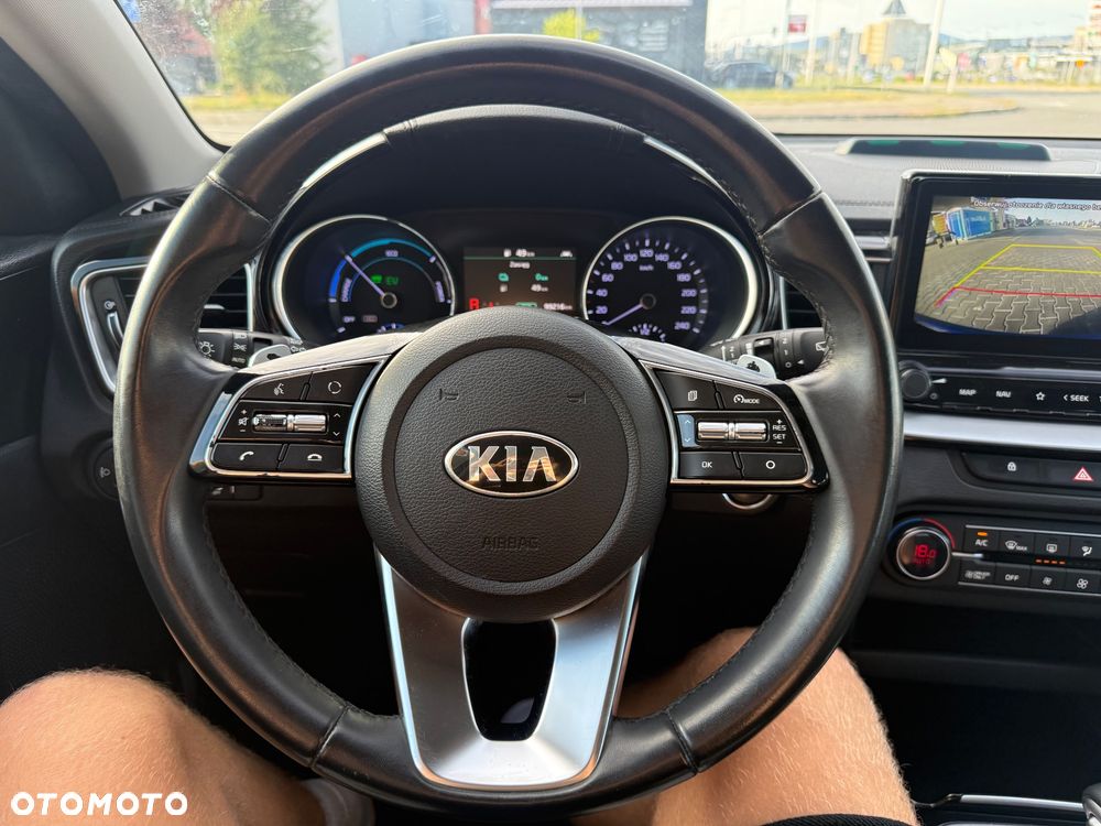 Kia Ceed 1.6 GDI PHEV L Business Line DCT - 21