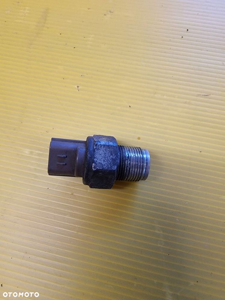 Czujnik skrzyni biegów Maxity Cabstar 07-22r - 1