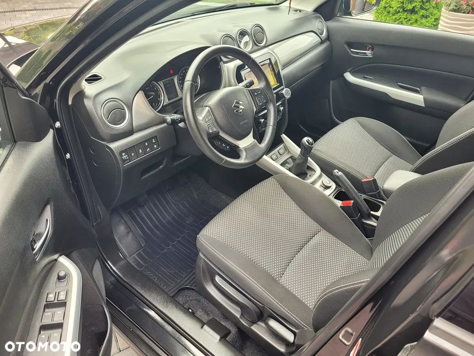Suzuki Vitara 1.6 Premium 4WD - 10