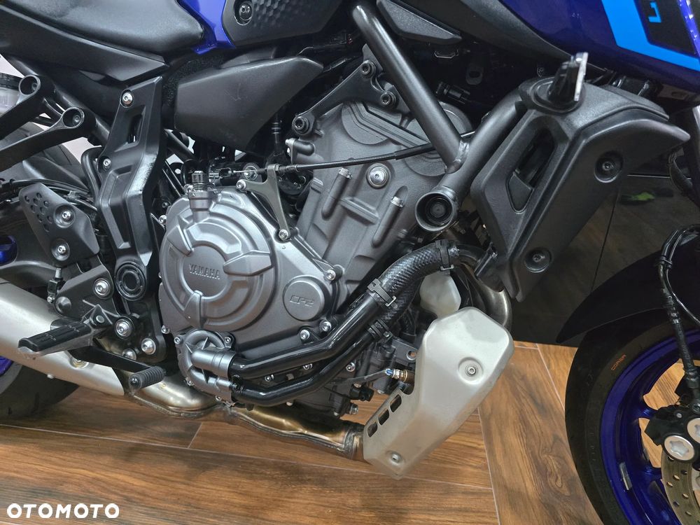 Yamaha MT - 28