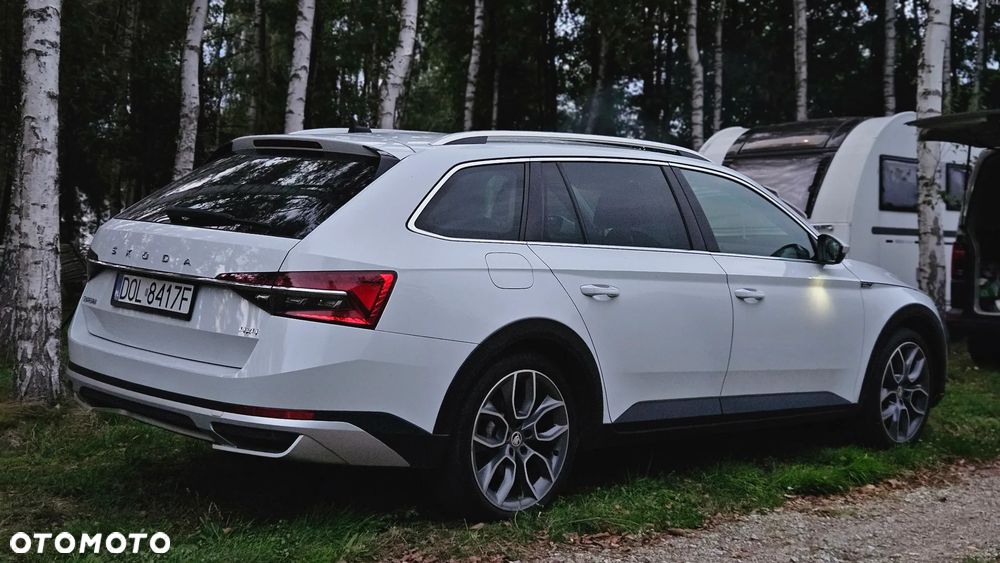 Skoda Superb 2.0 TDI SCR 4x4 Scout DSG - 2