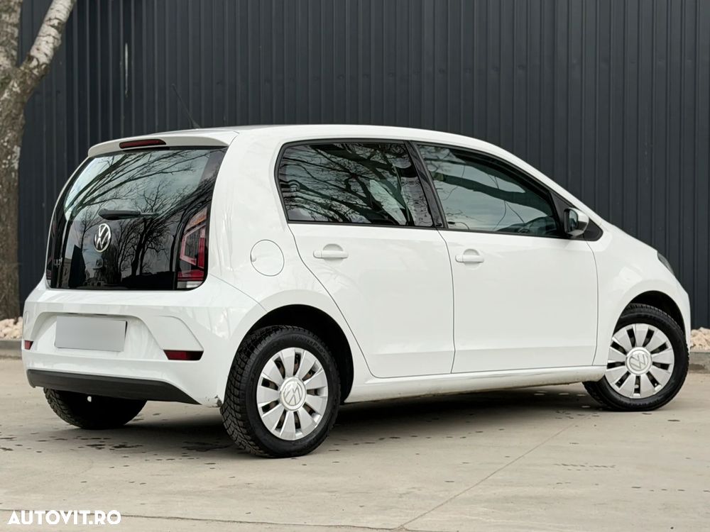 Volkswagen up! 1.0 MPI High - 15