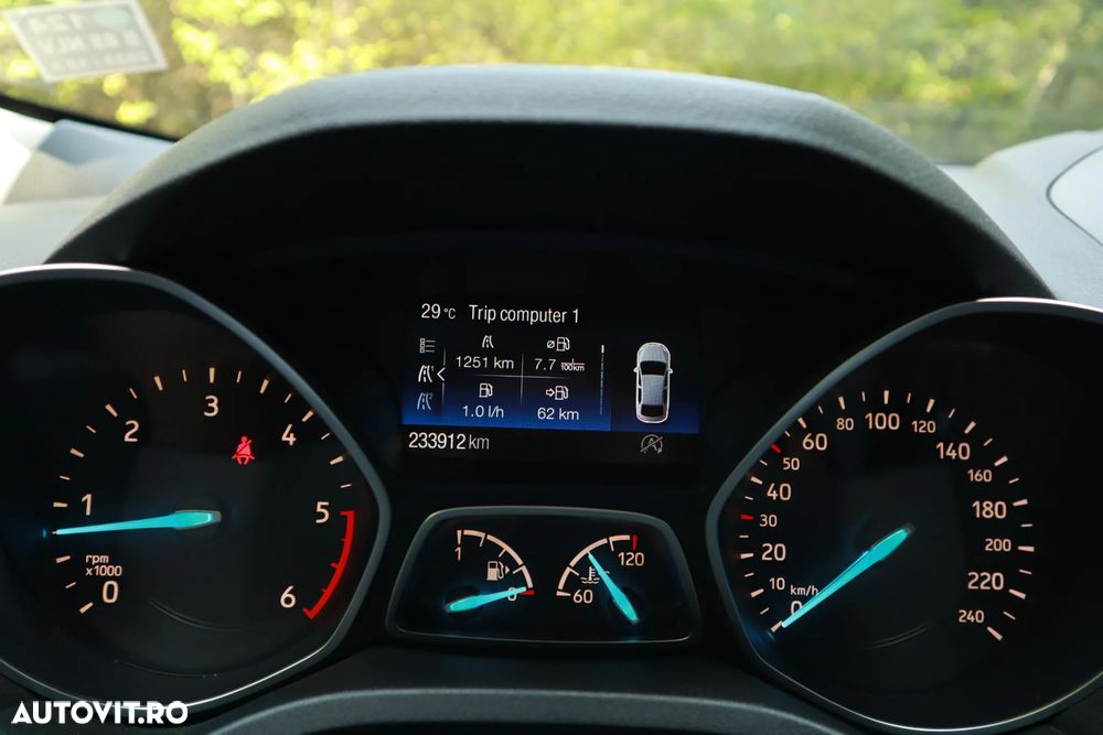 Ford Kuga 2.0 TDCi 4WD Trend - 16