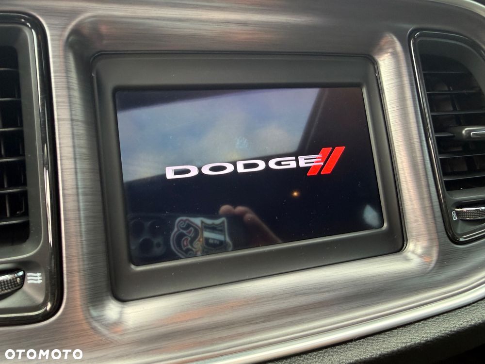Dodge Challenger 5.7 R/T - 12