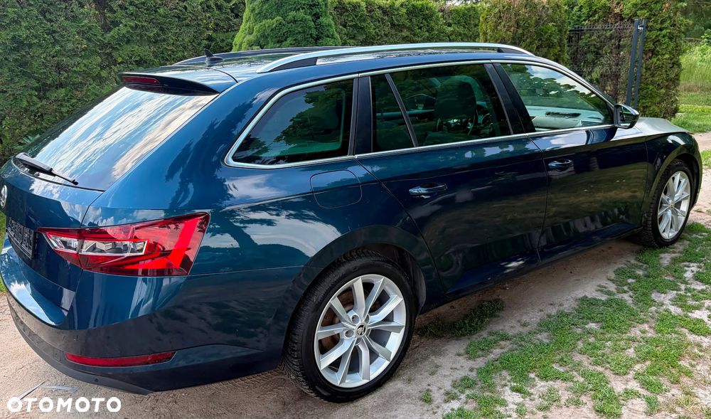 Skoda Superb 1.8 TSI DSG SportLine - 22