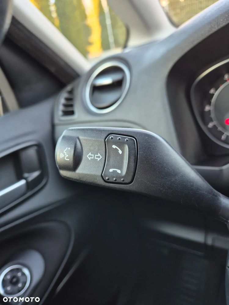 Ford S-Max 2.0 TDCi DPF Titanium - 17