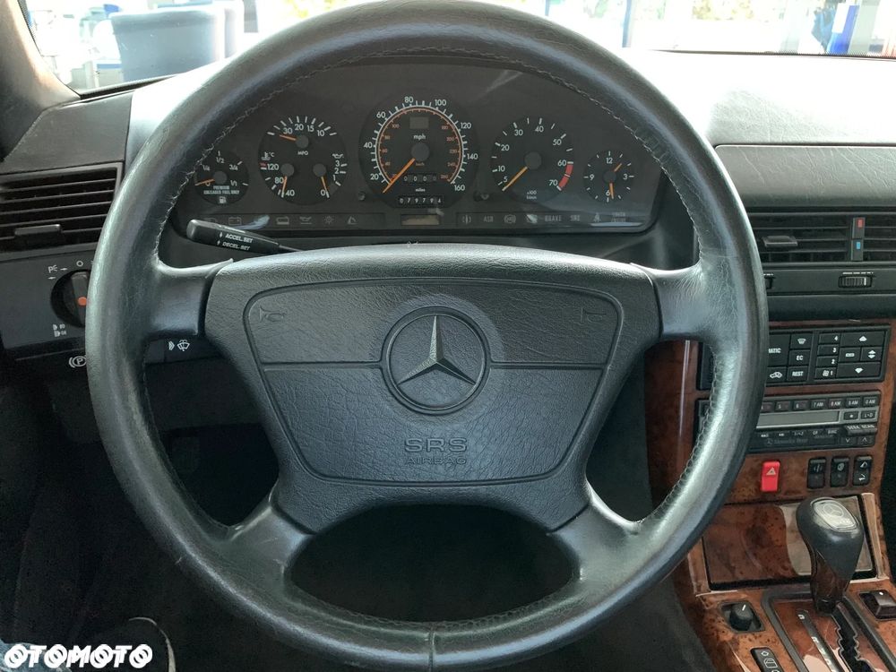 Mercedes-Benz SL - 14