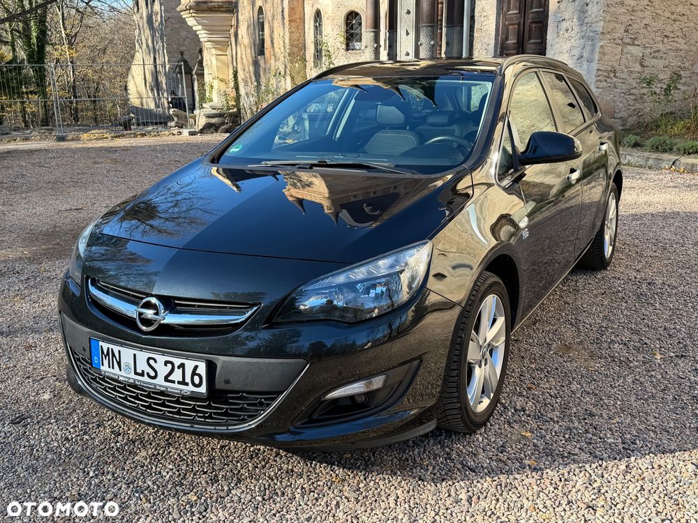 Opel Astra 1.4 Turbo Sport - 2