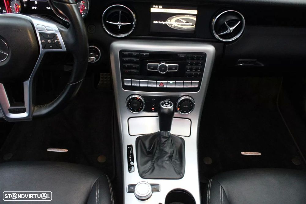Mercedes-Benz SLK 200 (BlueEFFICIENCY) 7G-TRONIC - 14