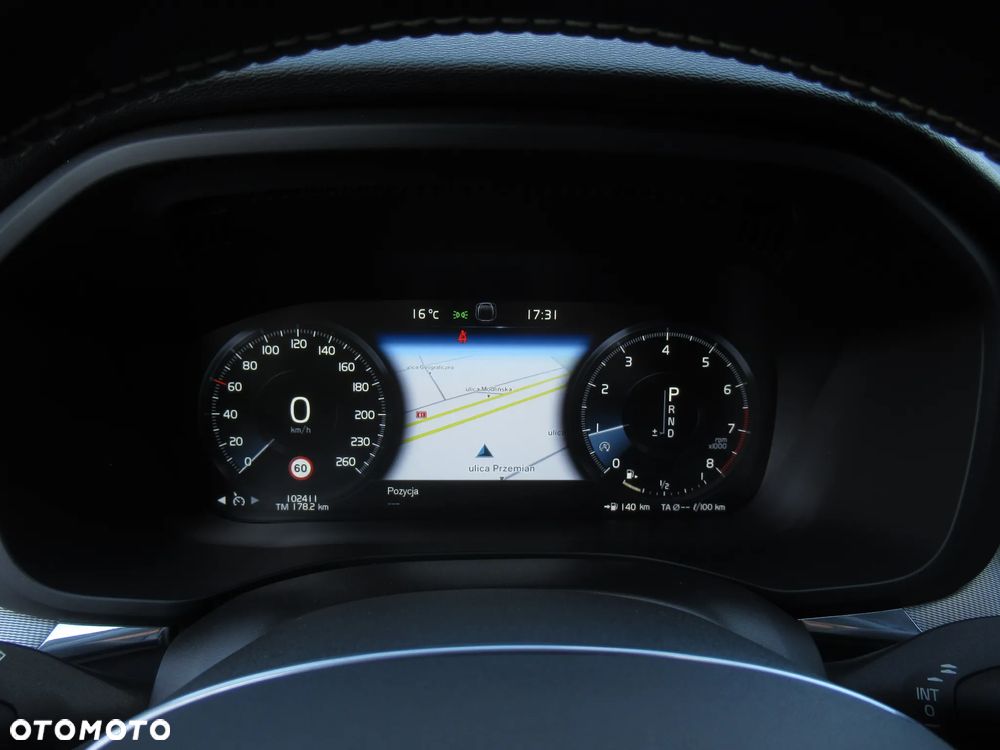 Volvo XC 60 T4 R-Design - 19