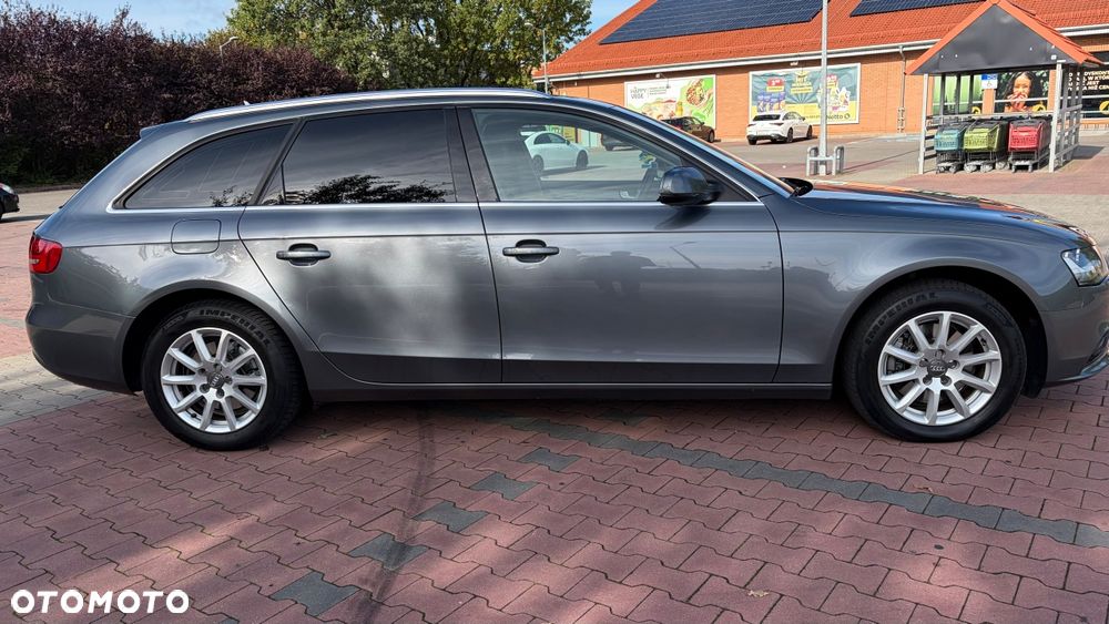 Audi A4 Avant - 9