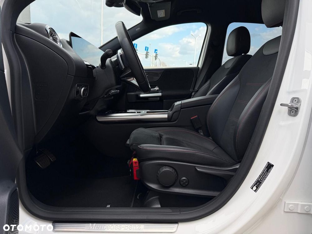 Mercedes-Benz Klasa B 220 4-Matic AMG Line 7G-DCT - 6