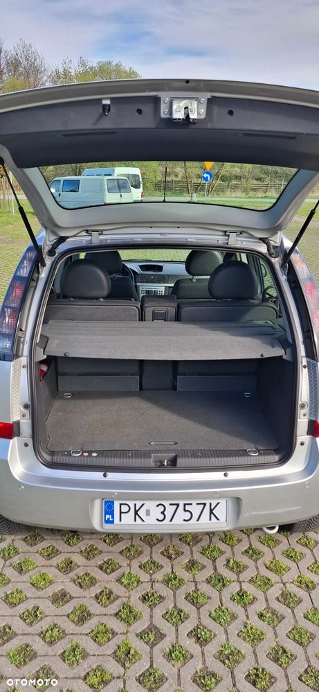 Opel Meriva 1.6 16V (Essentia) - 18